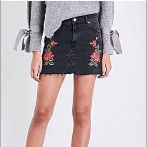 Topshop Moto Embroidered  Rose Black Jean Skirt - Size 8